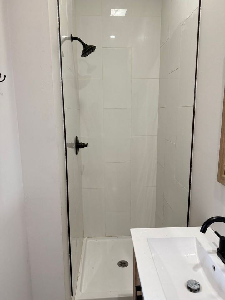 920 Washington Ave #3 - Photo 6 of 11