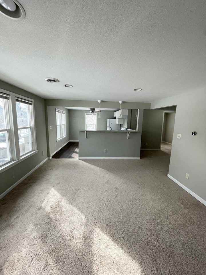 337 Prospect Ave - Photo 2 of 19
