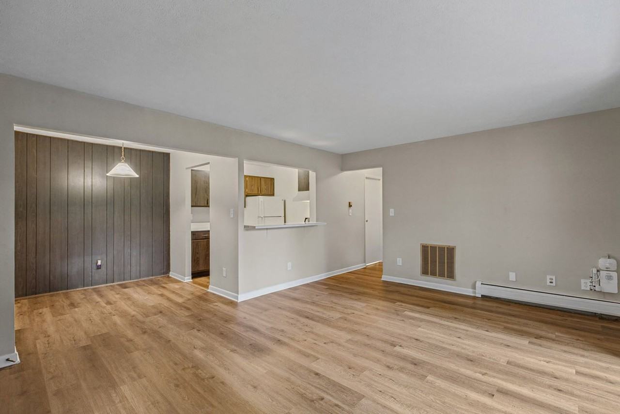 5910 Belmont Ave #4 - Photo 6 of 17