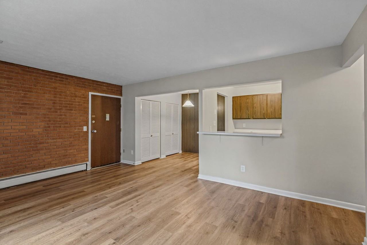 5910 Belmont Ave #4 - Photo 7 of 17