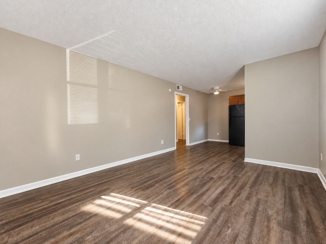 58 Nicole Ln - Photo 2 of 8