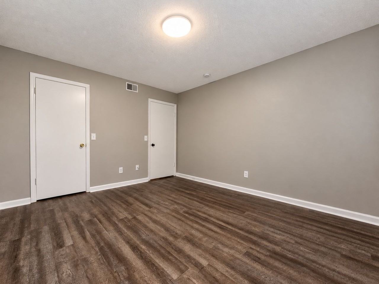 58 Nicole Ln - Photo 6 of 8