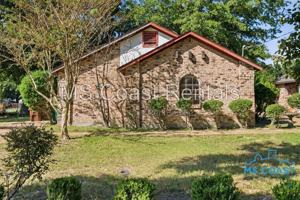 featured image of 165 Daisy St