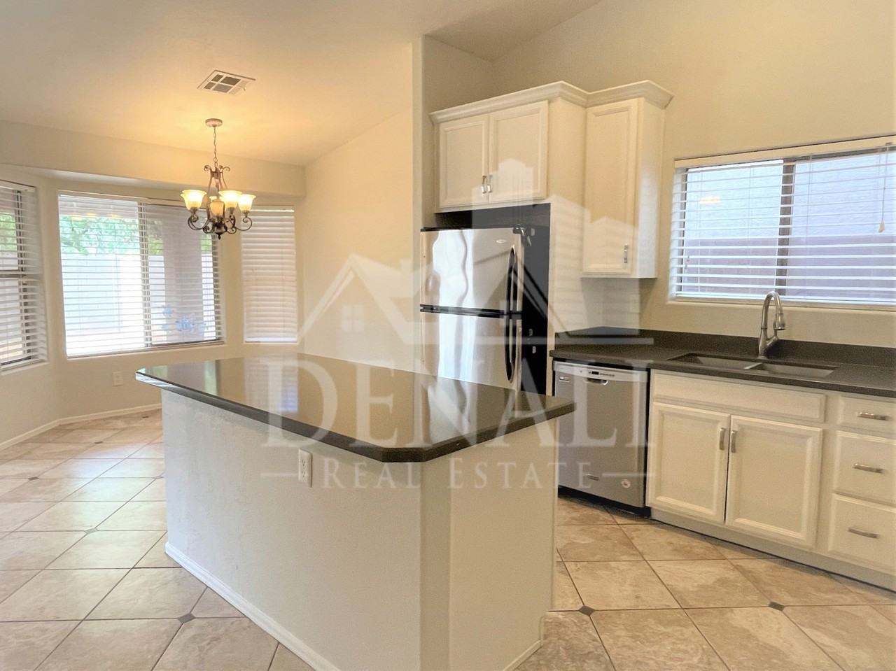 10653 E Florian Ave - Photo 5 of 28