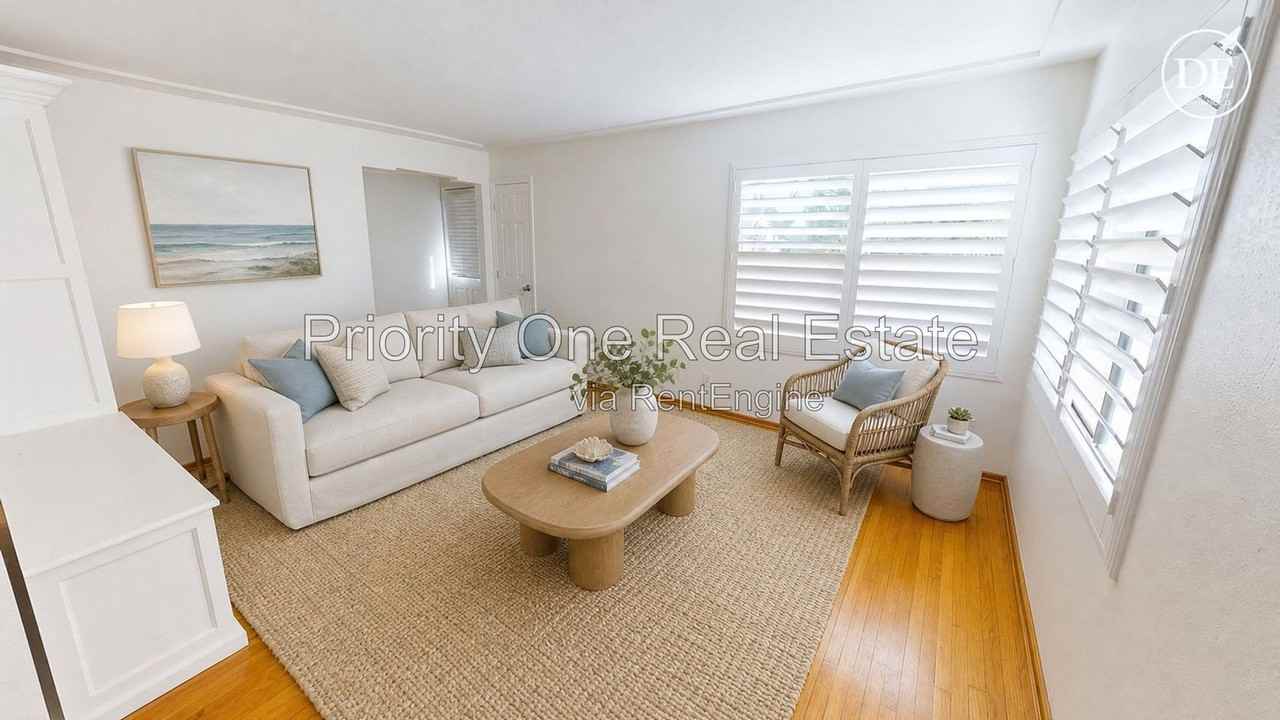 3342 33rd St - Photo 4 of 19