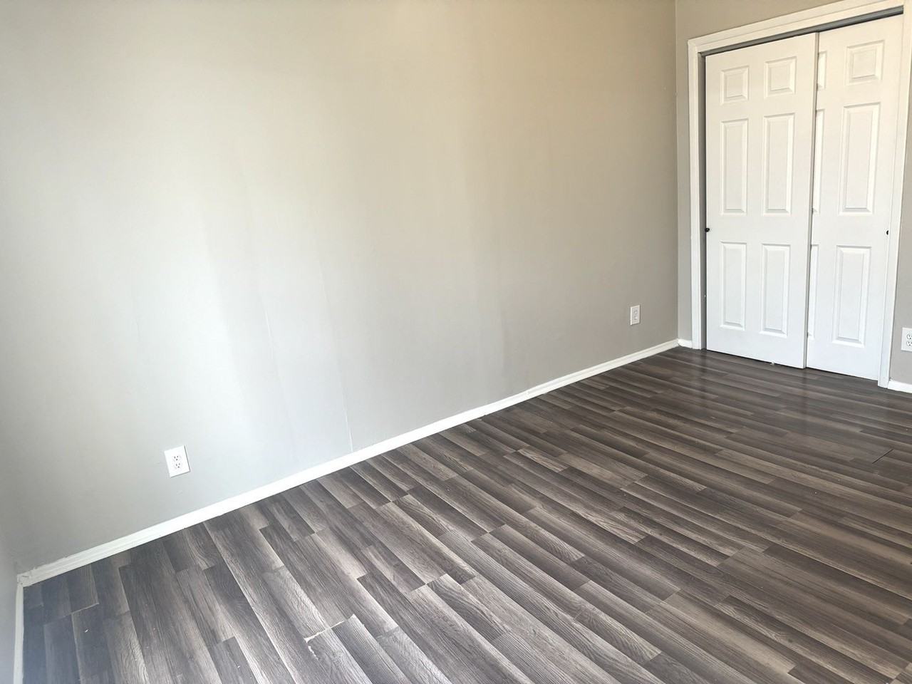 5129 Warren Ave #2 - Photo 7 of 9