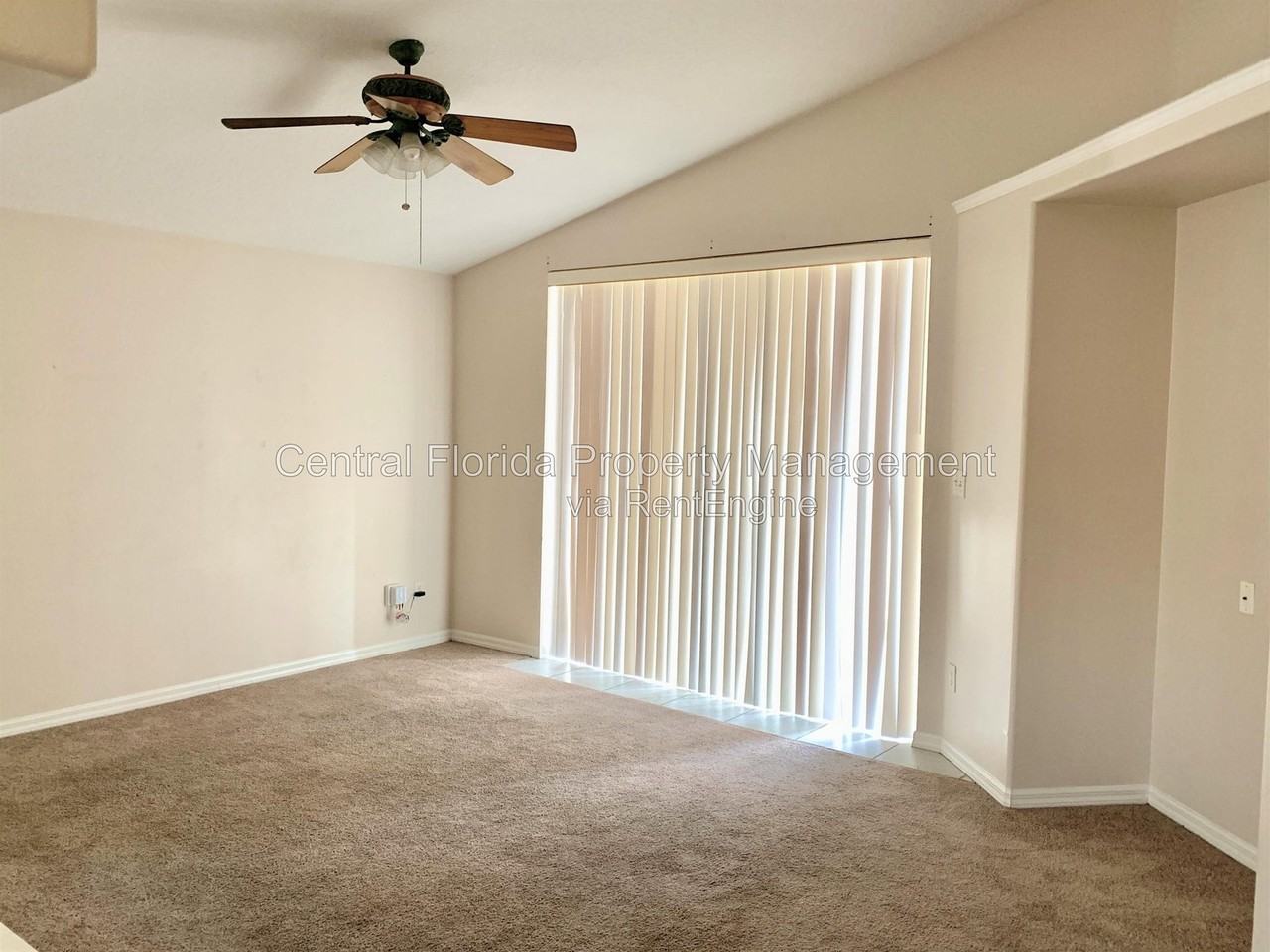 2835 Strand Cir - Photo 5 of 20