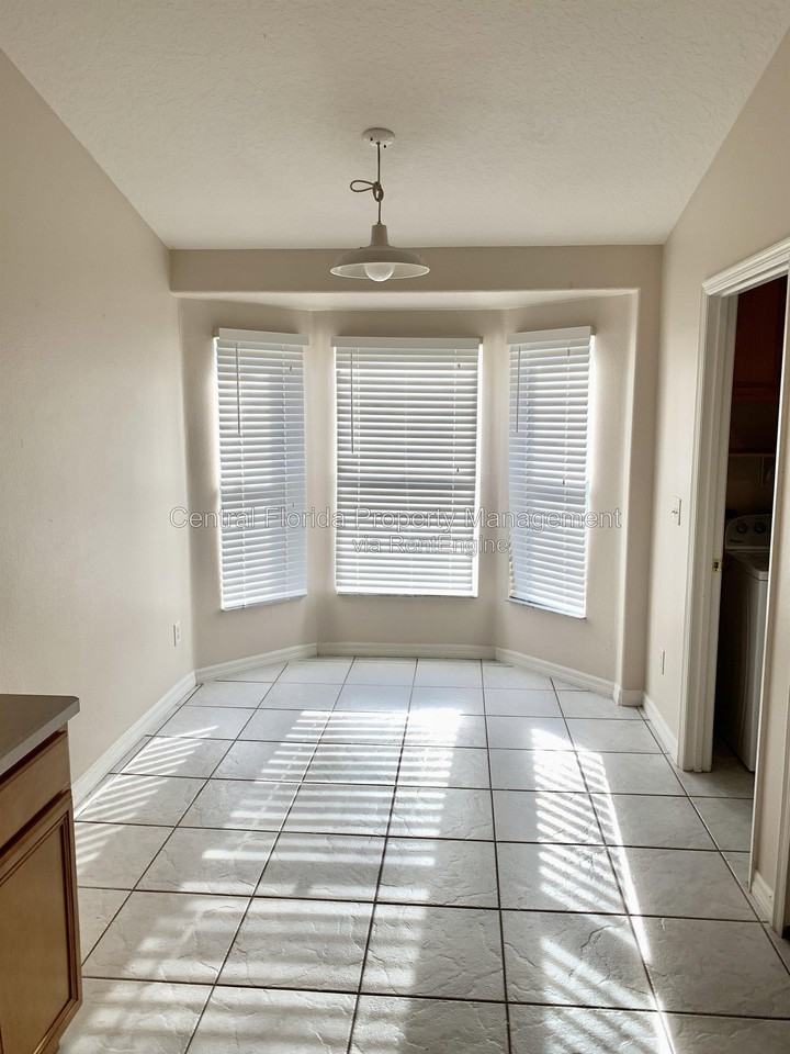 2835 Strand Cir - Photo 7 of 20