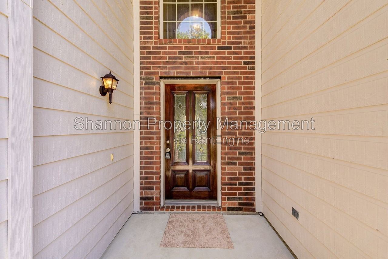 9003 Sundown Dr - Photo 3 of 43