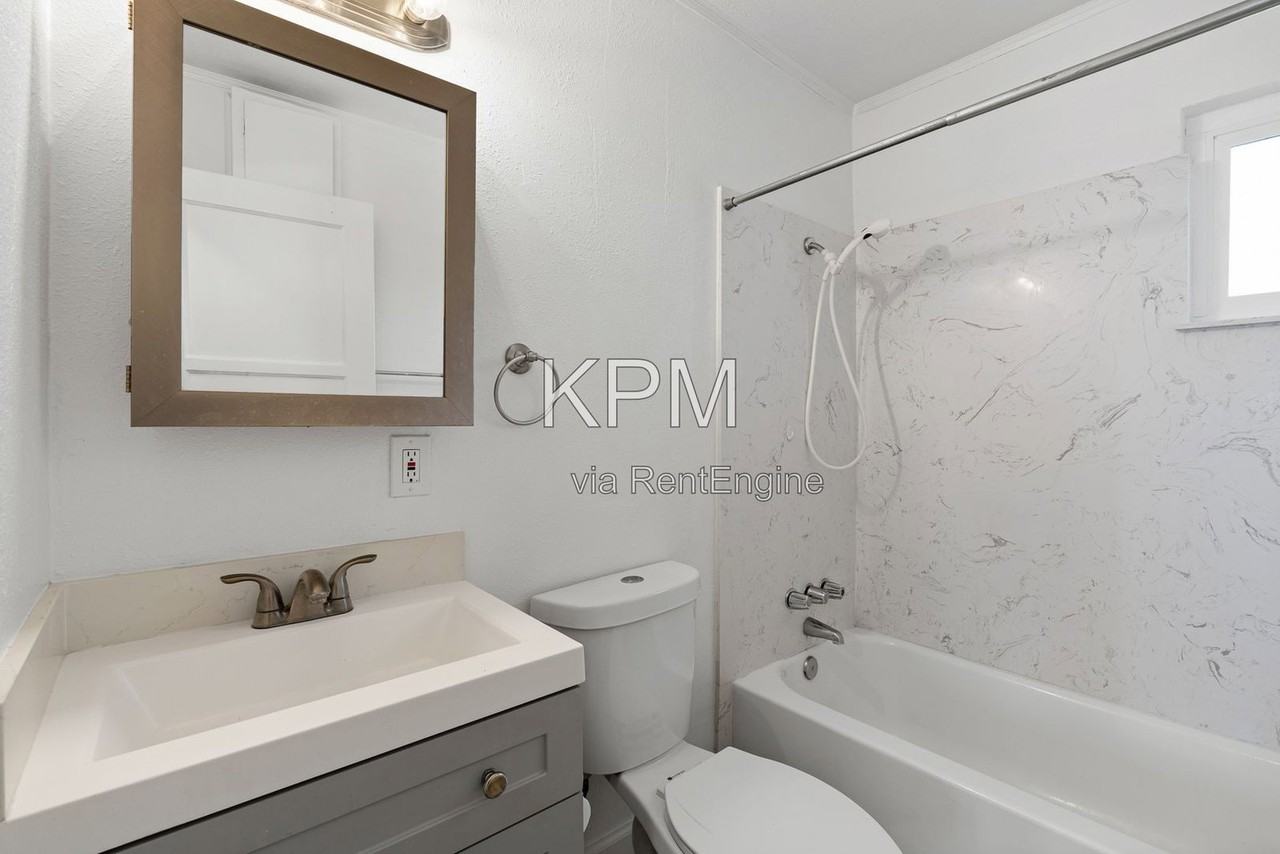 3208 Bonnie Ln - Photo 4 of 28