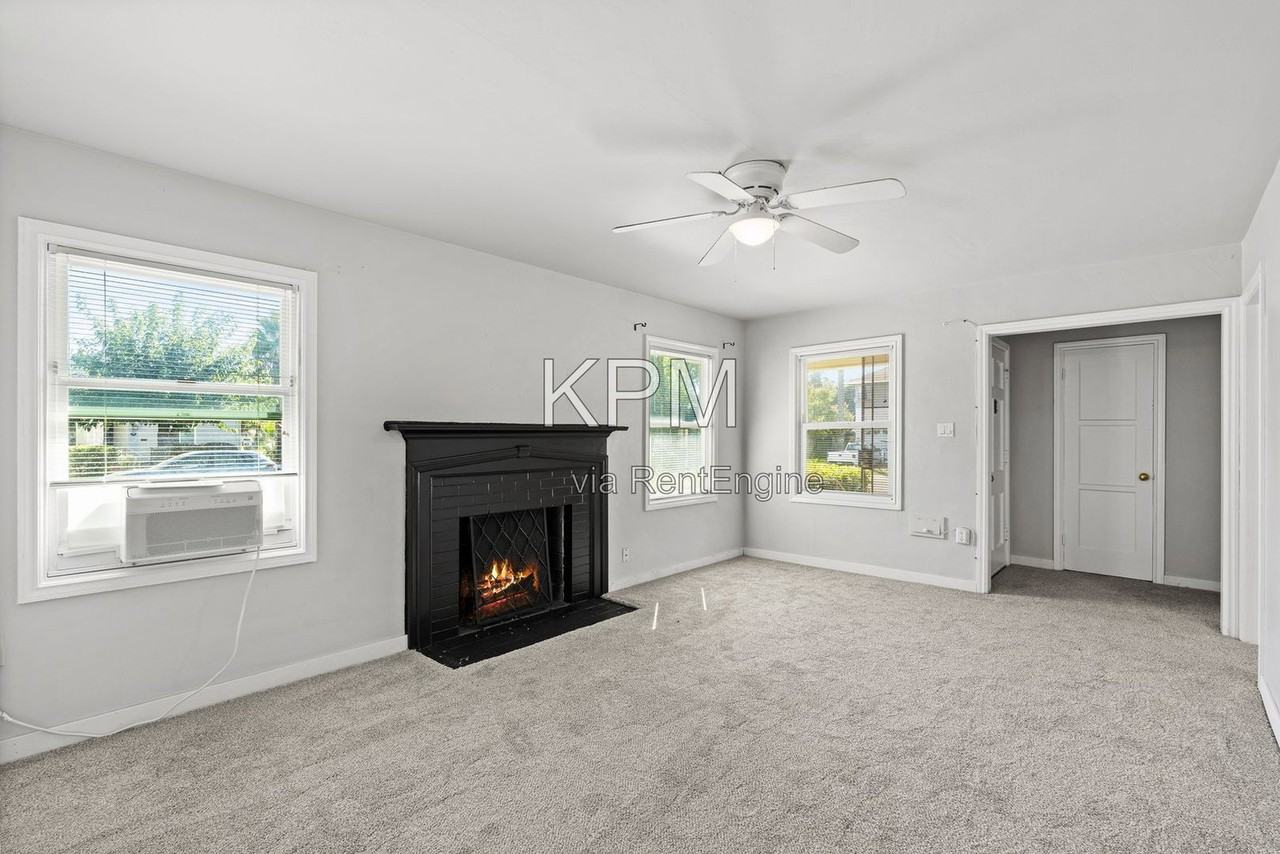 3208 Bonnie Ln - Photo 5 of 28