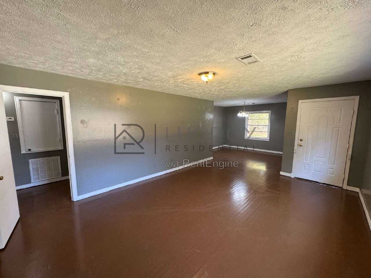 4123 El Paso St - Photo 2 of 11