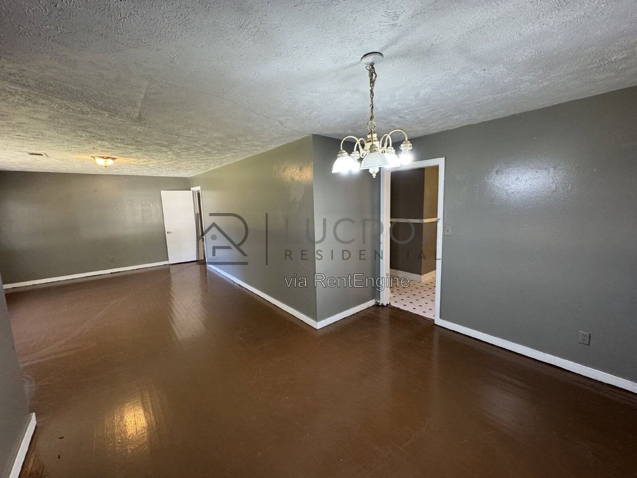 4123 El Paso St - Photo 4 of 11