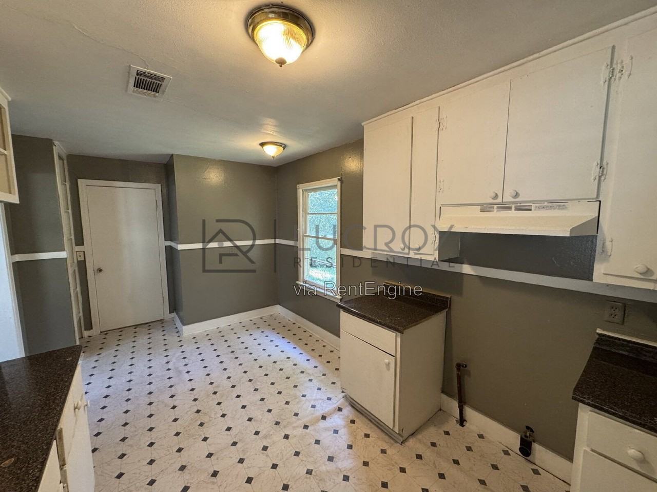 4123 El Paso St - Photo 7 of 11