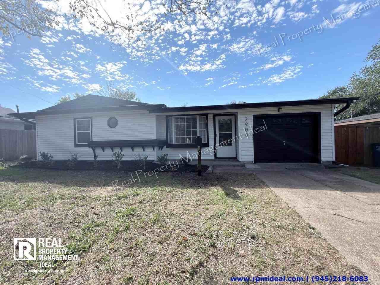 2908 Scottsbluff Dr - Photo 2 of 26