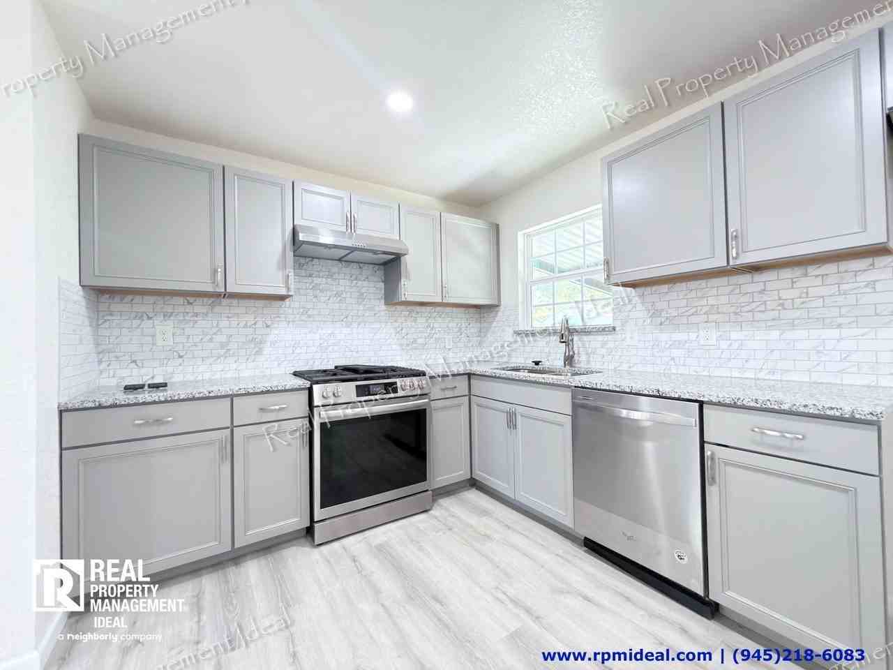 2908 Scottsbluff Dr - Photo 6 of 26