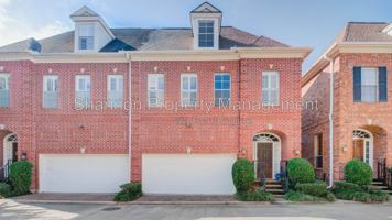 featured image of 1812 Staffordshire Cres