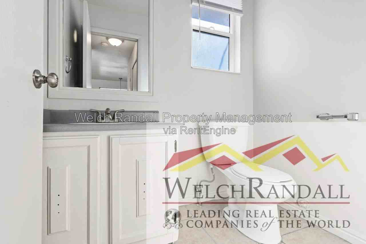 1927 W Hyannis Ave - Photo 7 of 15