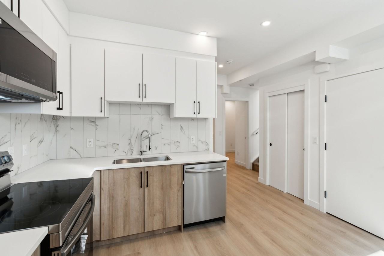 2831 36 St Sw - Photo 4 of 11