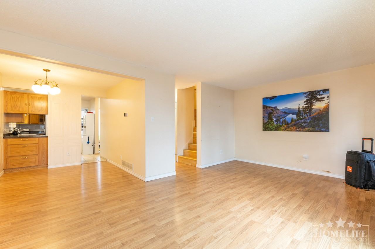 13755 102 Ave - Photo 4 of 20