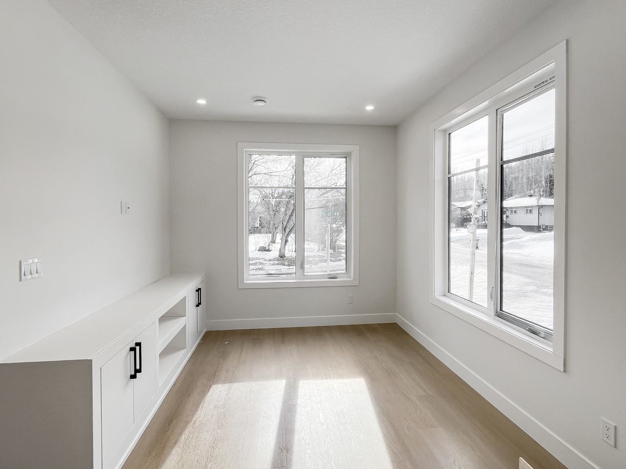 8604 33 Ave Nw - Photo 6 of 33