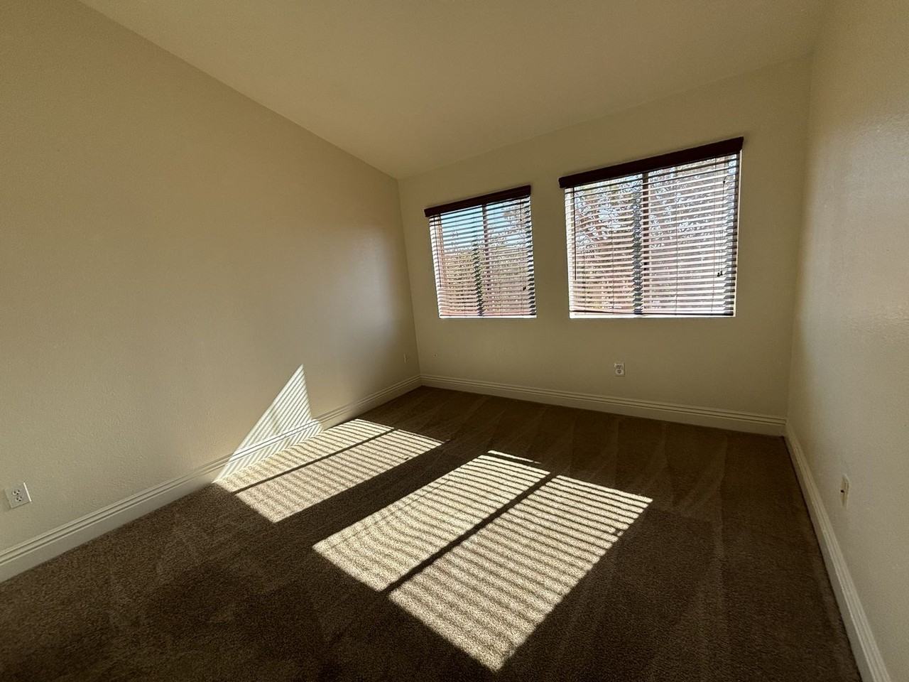 3975 Nobel Dr #292 - Photo 7 of 17