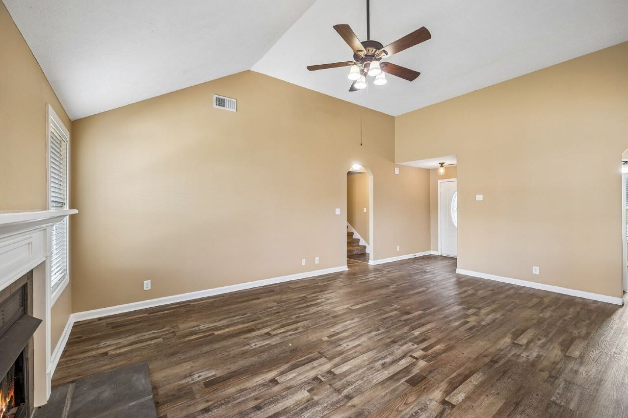 1115 Freedom Dr - Photo 7 of 50