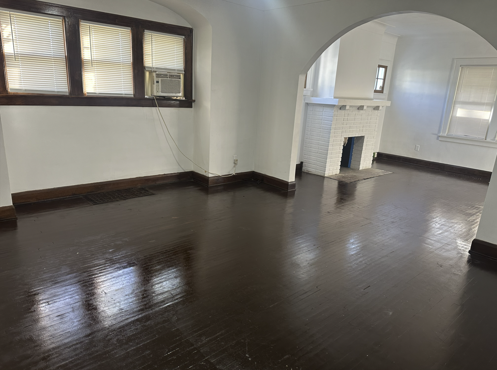 747 Toronto Ave - Photo 4 of 14