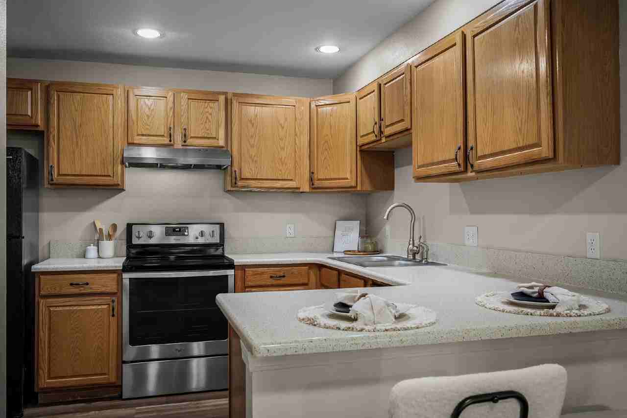 1010 Magic Lamp Way - Photo 5 of 42