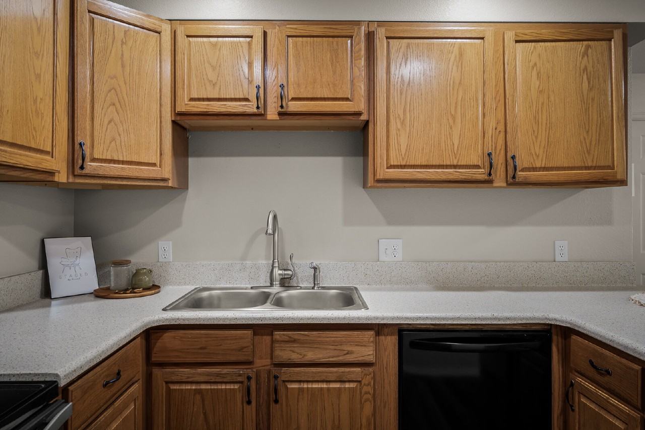 1010 Magic Lamp Way - Photo 7 of 42