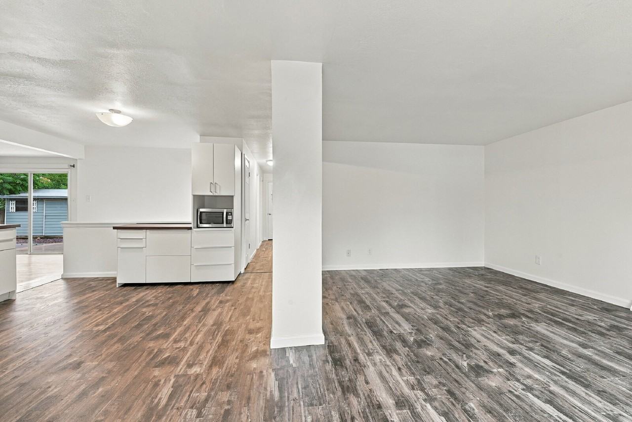 9361 W Louisiana Ave - Photo 7 of 49