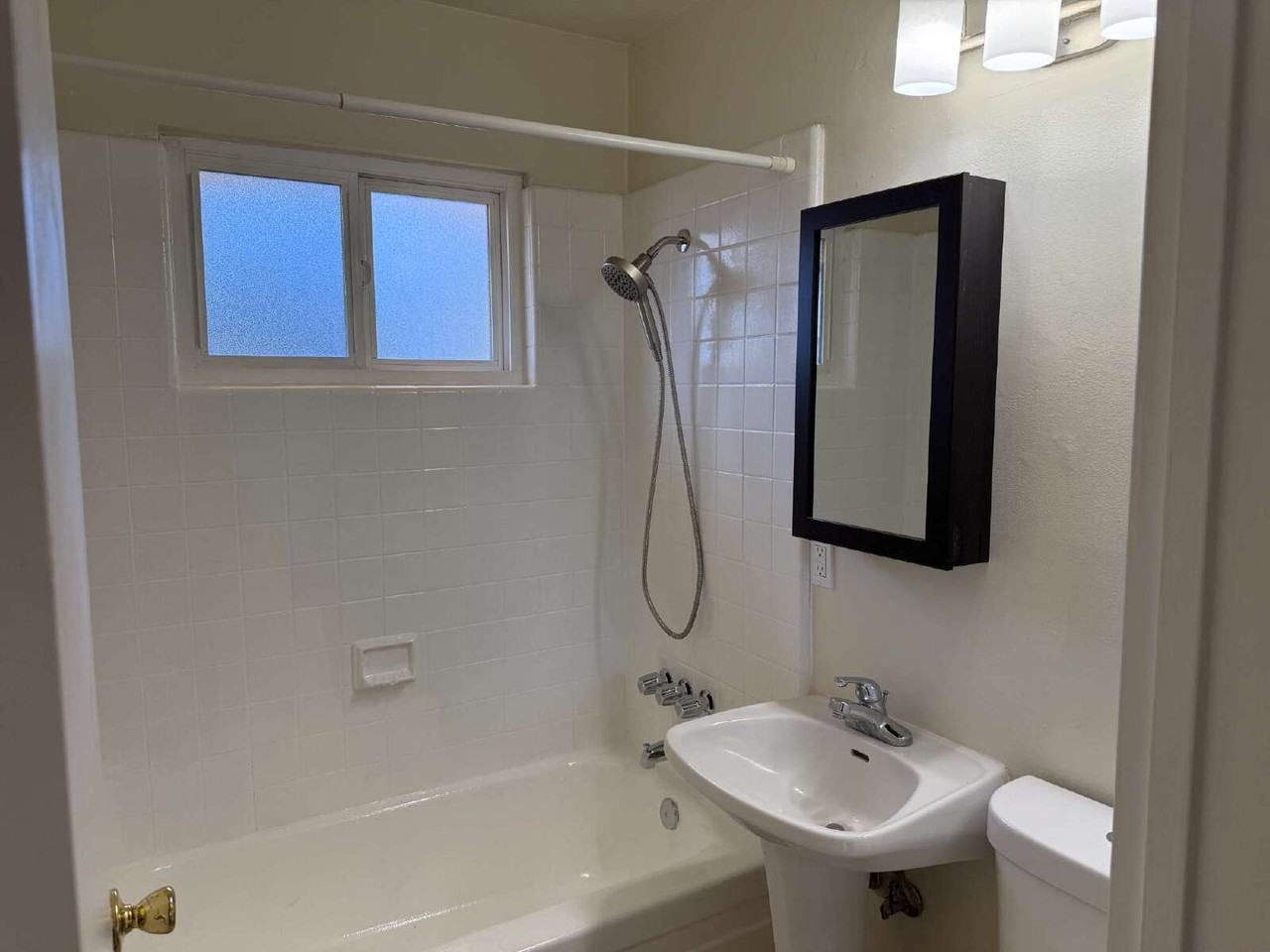2268 Capitola Rd - Photo 7 of 8