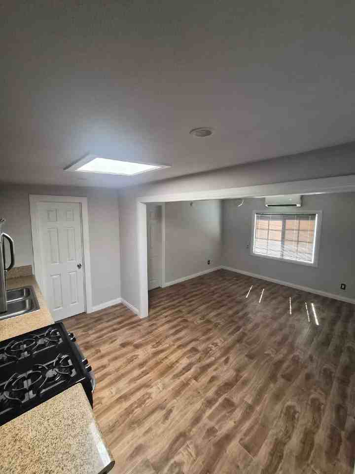 3530 Baltic Ave - Photo 3 of 18