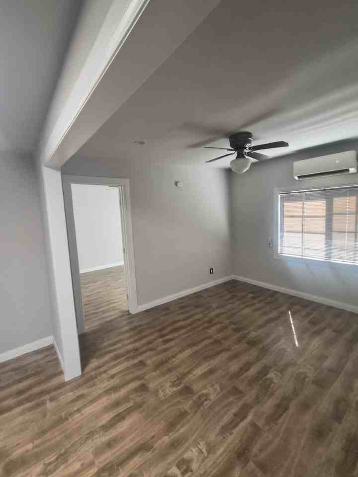 3530 Baltic Ave - Photo 6 of 18