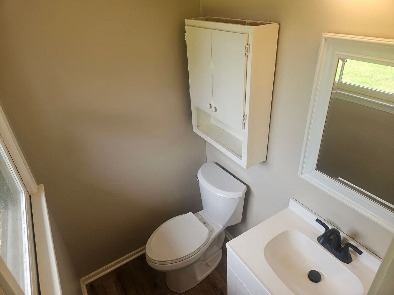 604 Floyd St - Photo 2 of 14