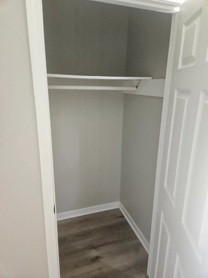 604 Floyd St - Photo 4 of 14