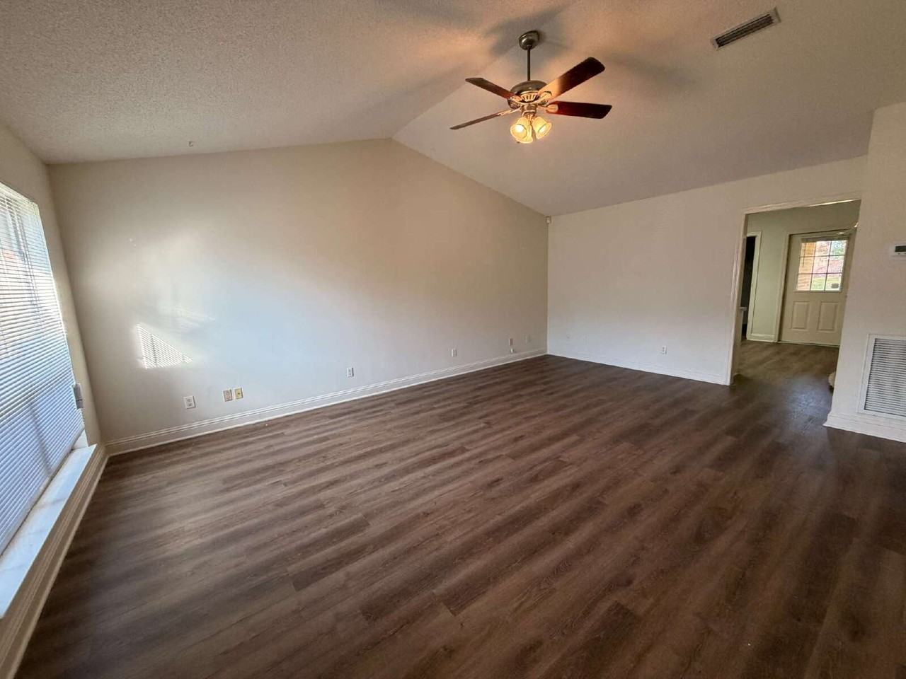 106 Autumn Ridge Dr #1 - Photo 3 of 15
