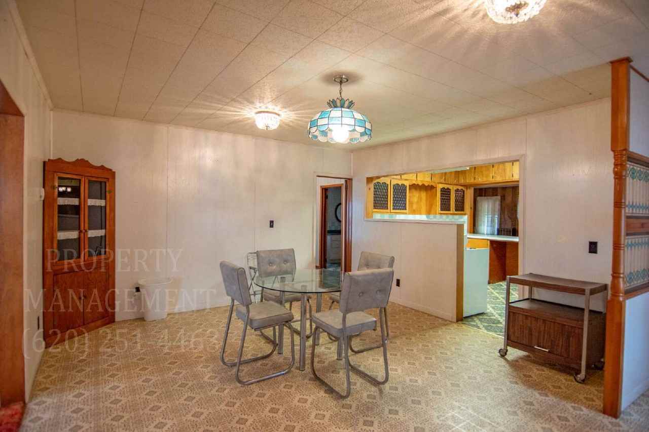 1610 Willow St - Photo 3 of 30