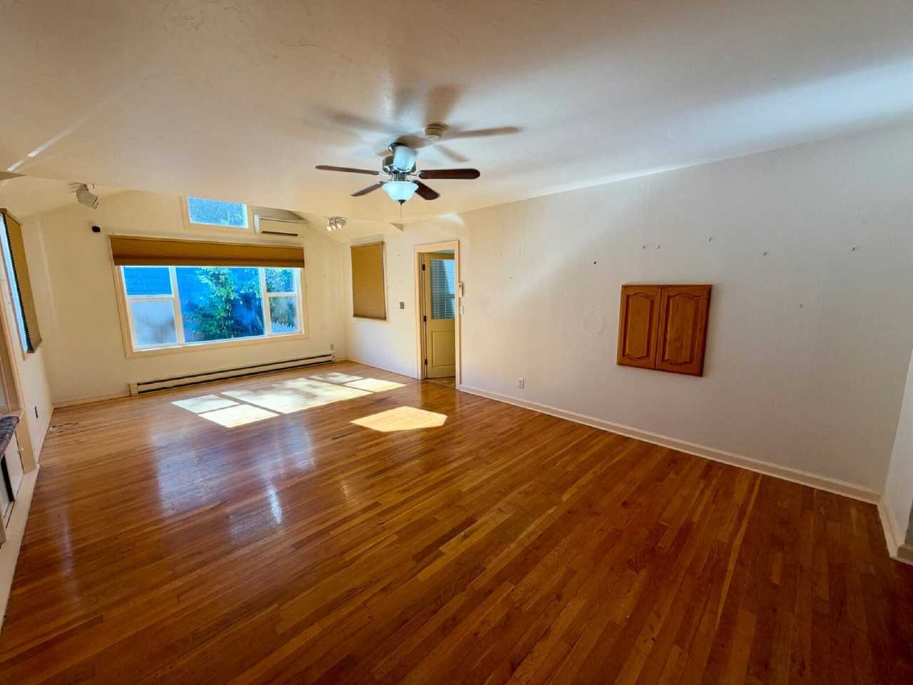 2780 Onyx St - Photo 2 of 16