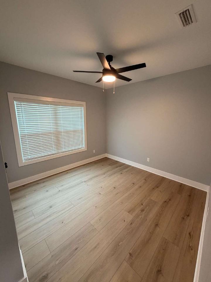 2260 W Cook Rd #1 - Photo 3 of 17