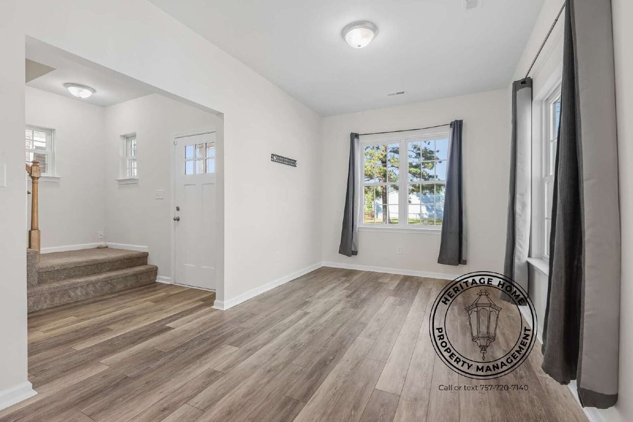 1118 44th St - Photo 5 of 24