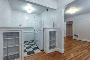 featured image of 1963 Nw Irving St