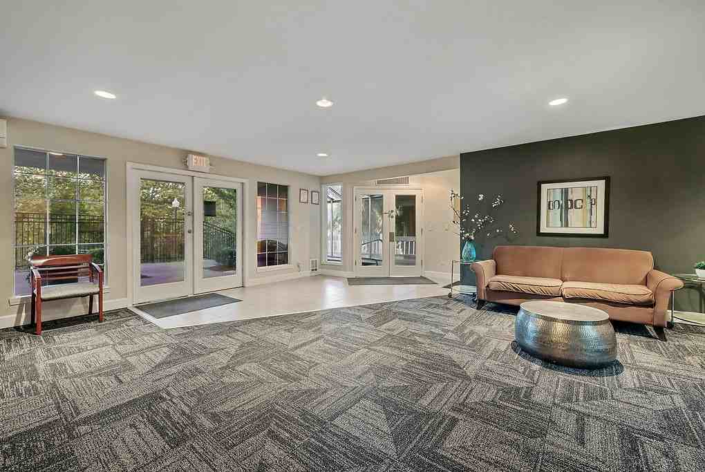 Sammamish View - Photo 4 of 31