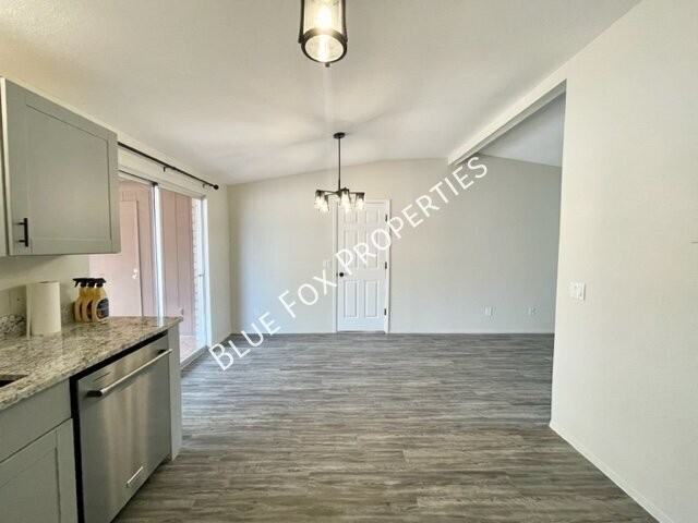 3536 S Burnett Pl - Photo 4 of 27