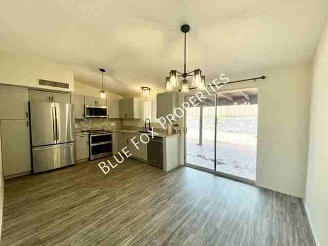 3536 S Burnett Pl - Photo 7 of 27