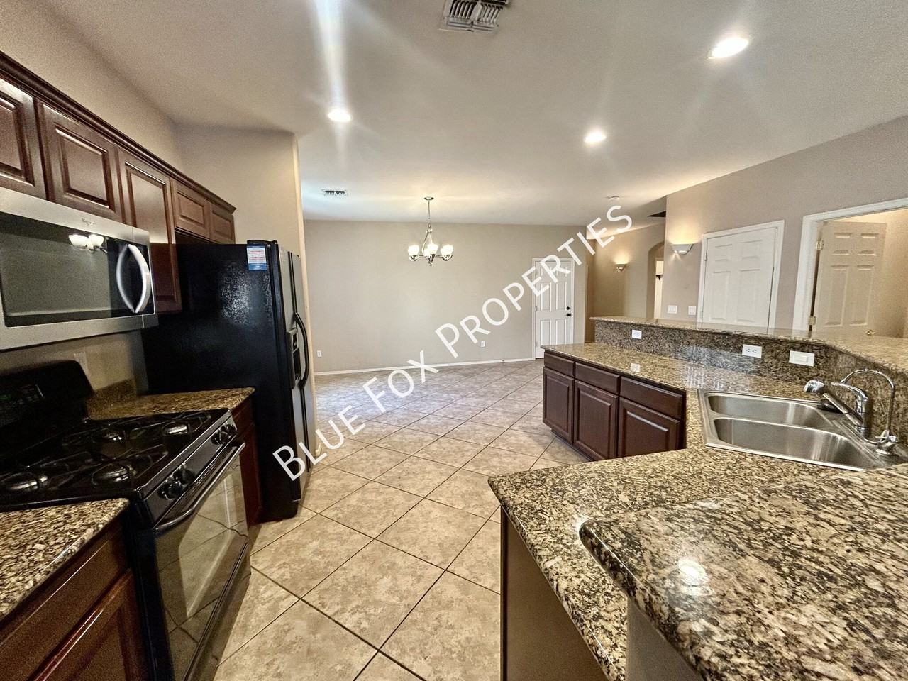 8171 S Camino Serpe - Photo 6 of 26