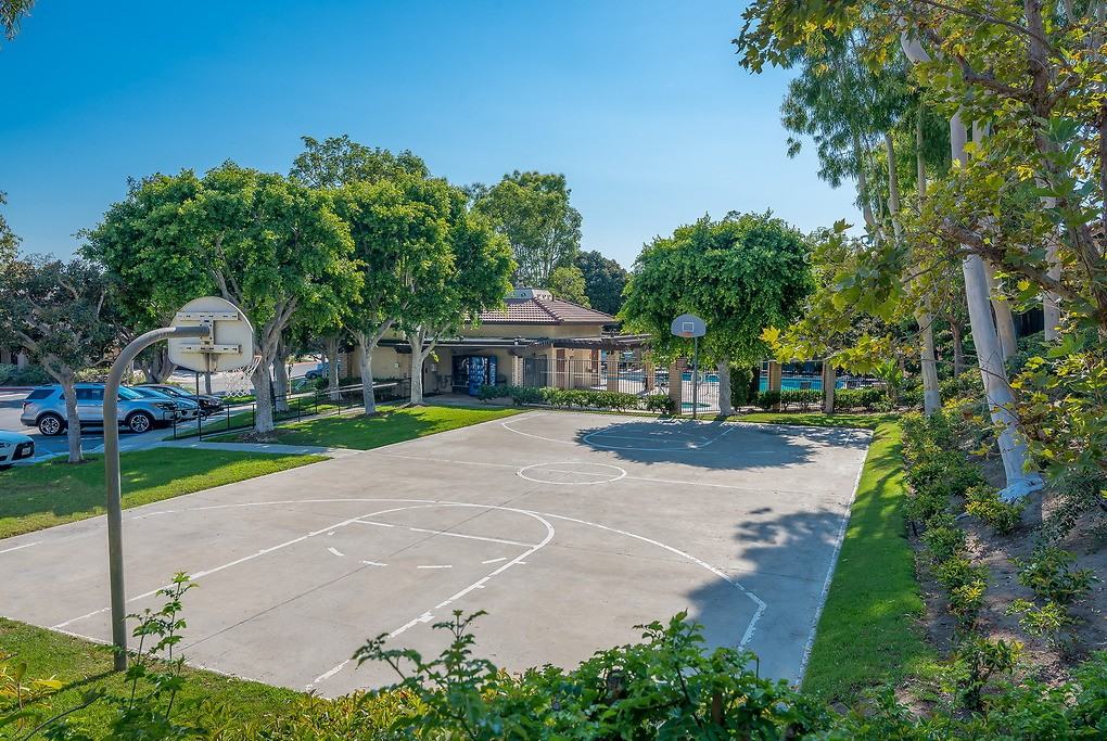 Trabuco Villas - Photo 2 of 34