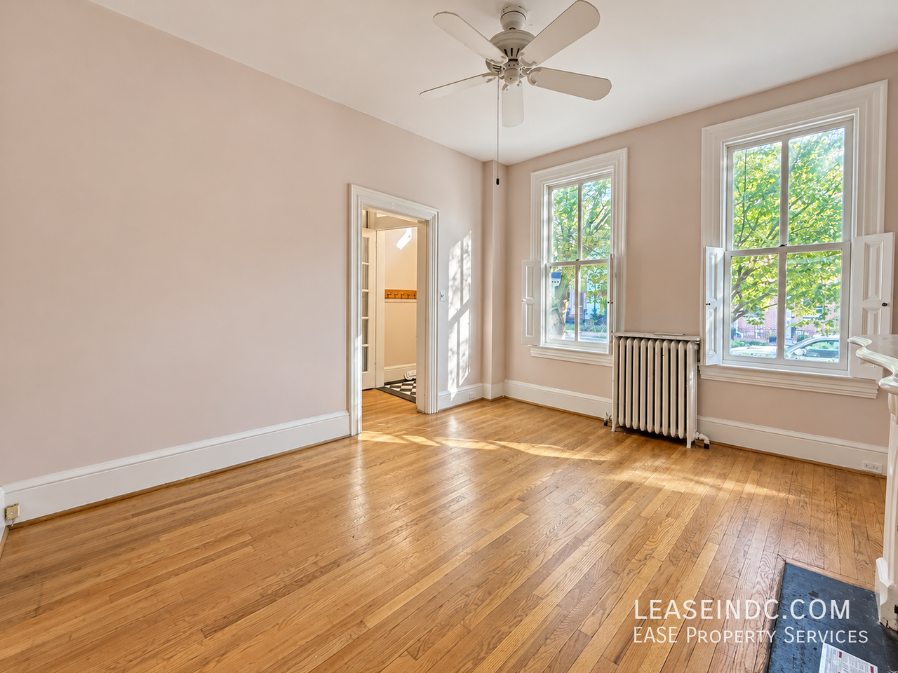 502 Independence Ave Se - Photo 6 of 37