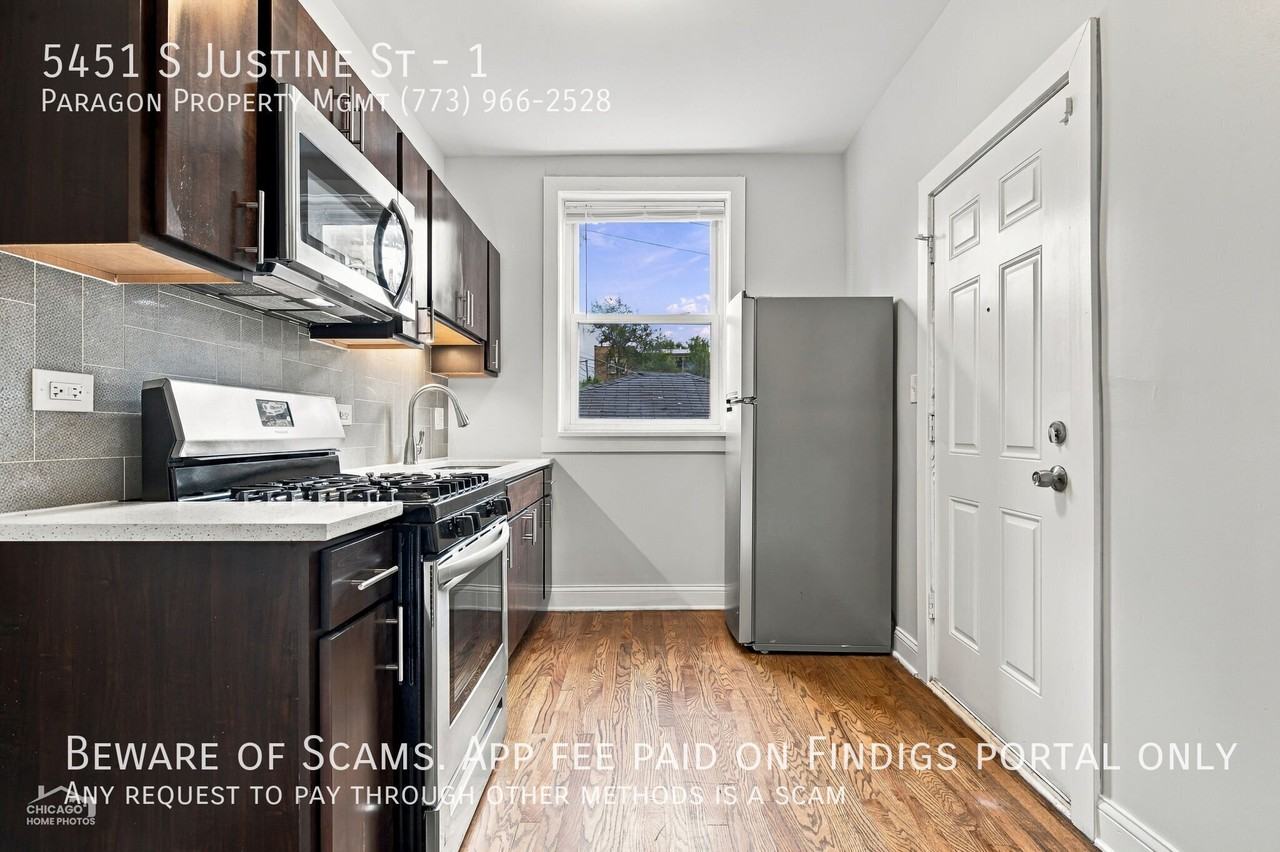 5451 S Justine St #1 - Photo 7 of 13