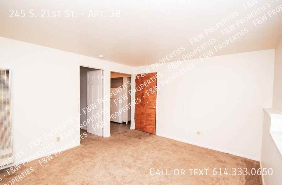 245 S 21st St #3B - Photo 3 of 6